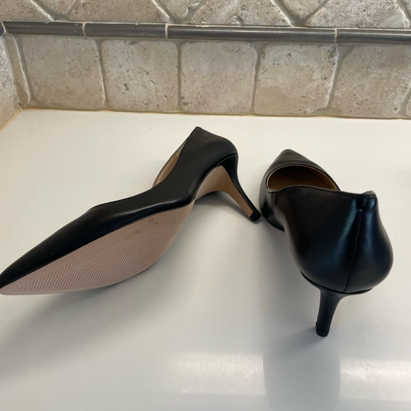 Ann Taylor Black Leather Pumps - Picture 3 of 3